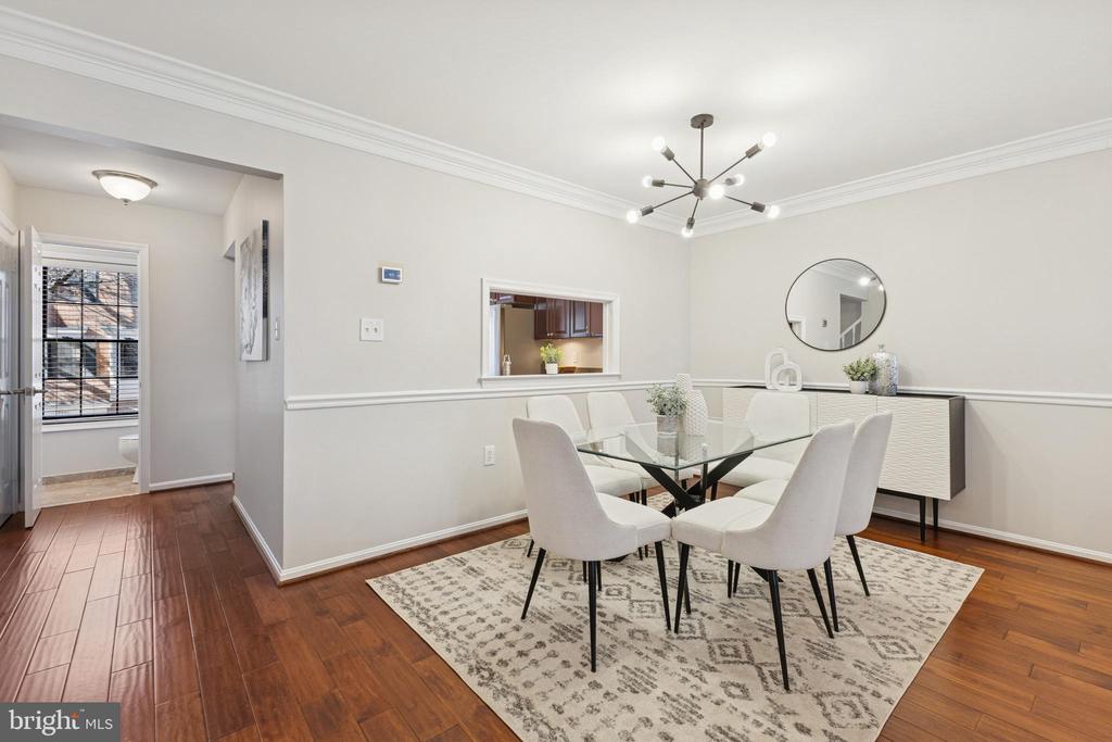 5422 WYCKLOW COURT