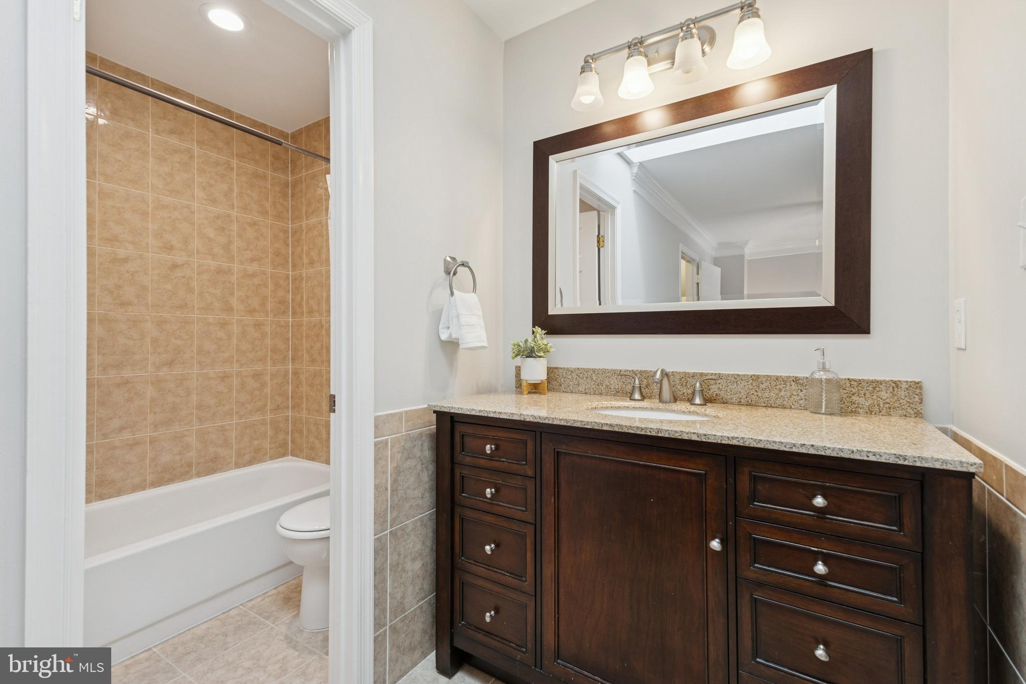 5422 WYCKLOW COURT