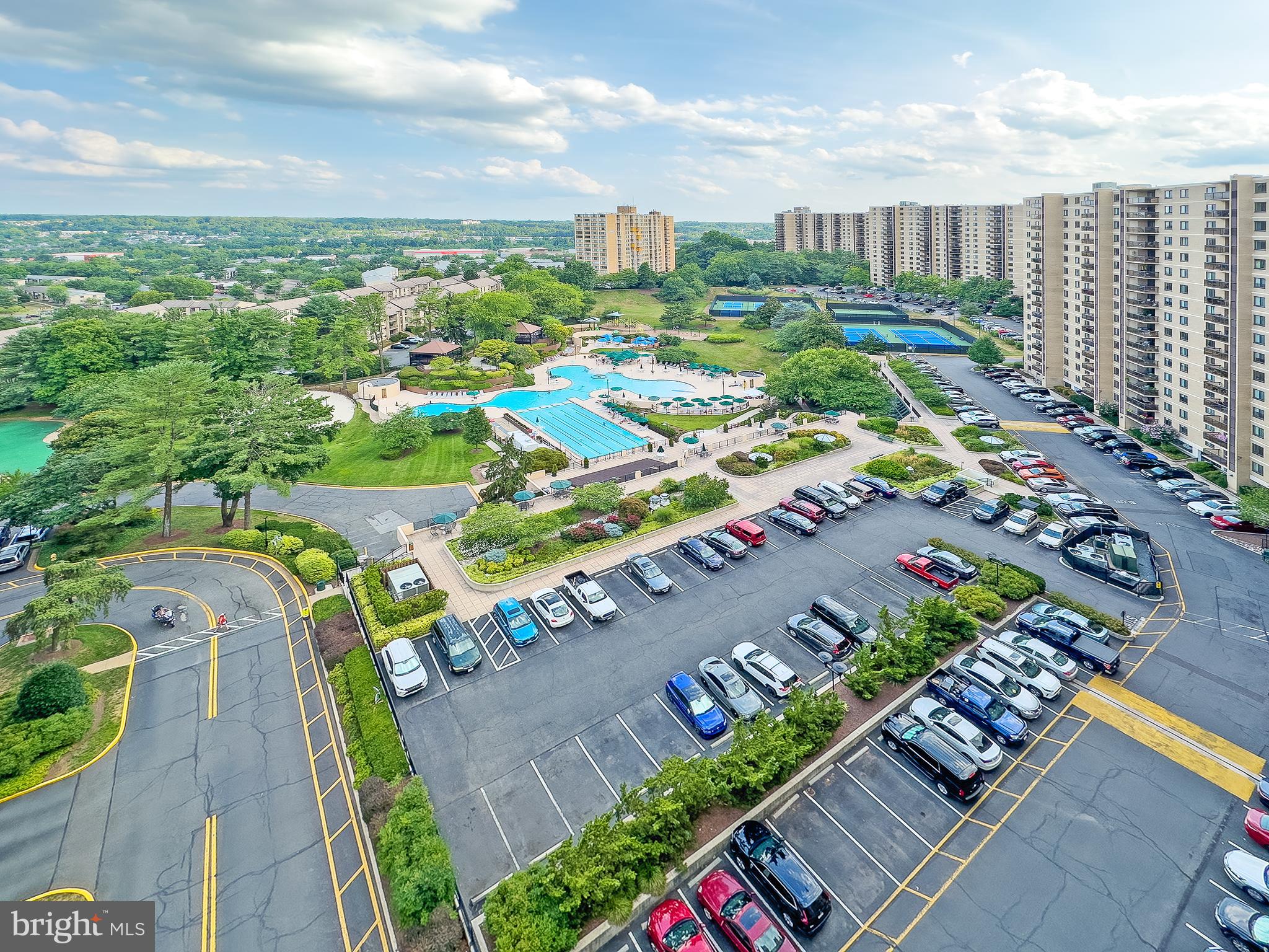 307 YOAKUM PARKWAY 802