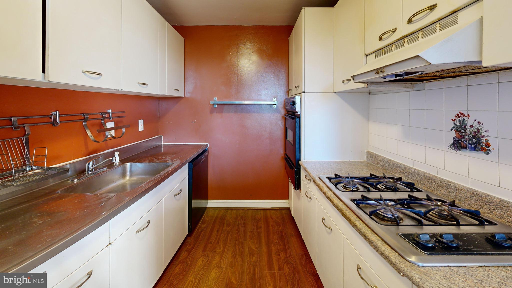 4600 DUKE STREET 617