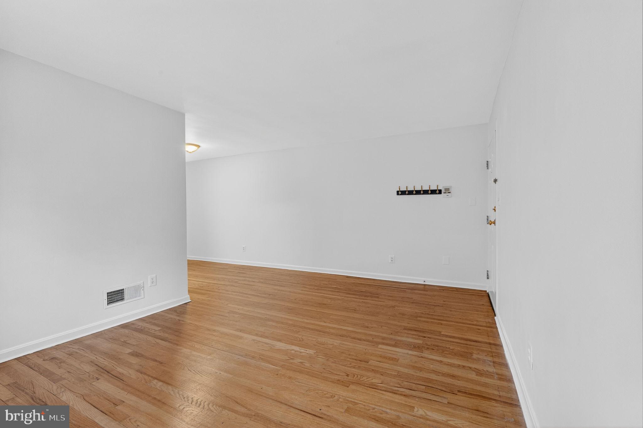 415 N WEST STREET 6