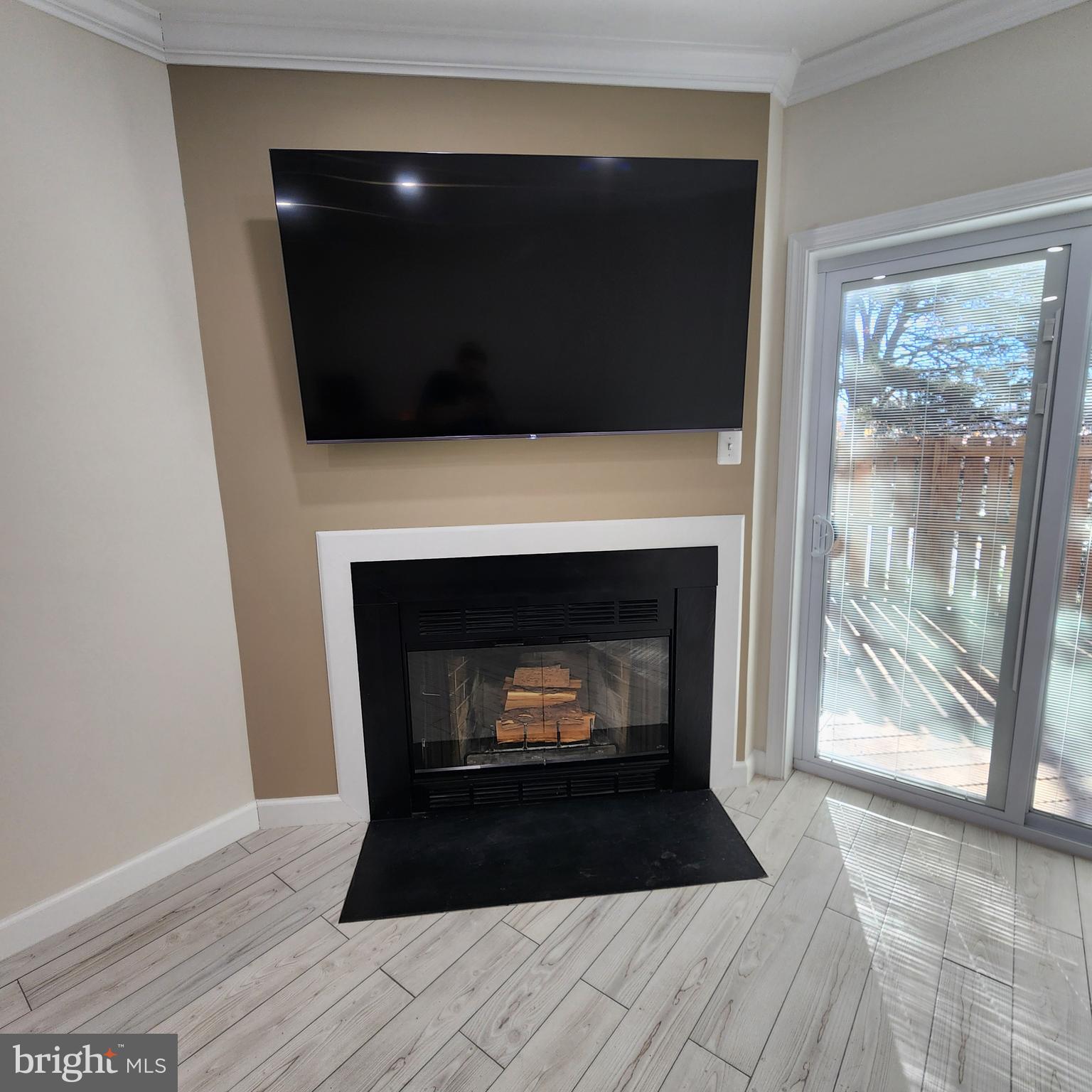 255 S PICKETT STREET 102