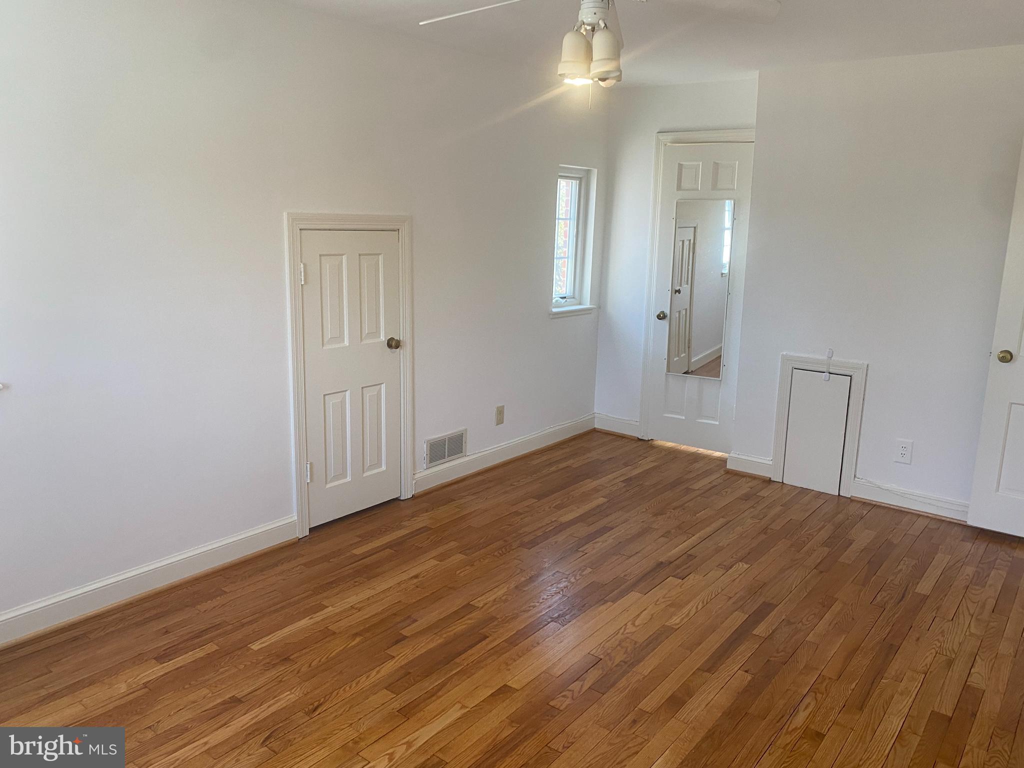 716 OVERLOOK DRIVE N