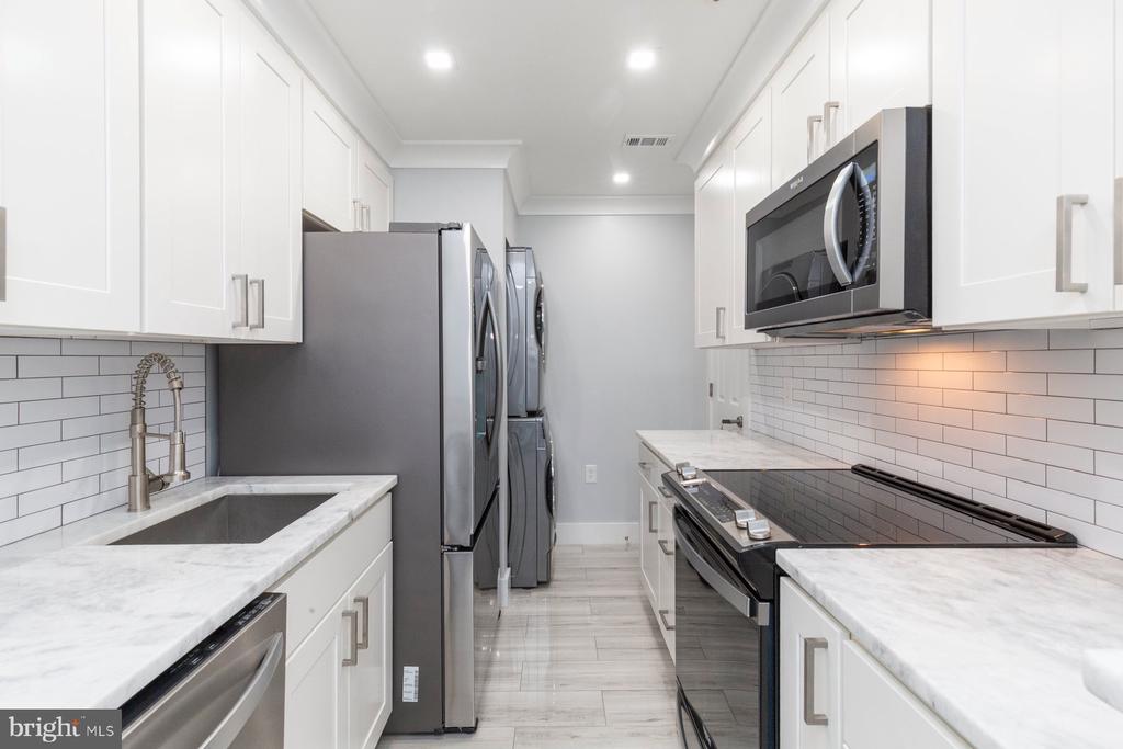 255 S PICKETT STREET S 101