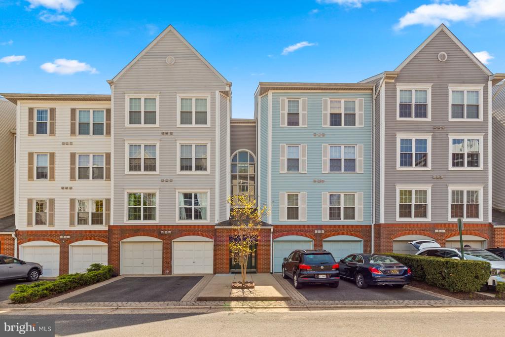 255 S PICKETT STREET S 101