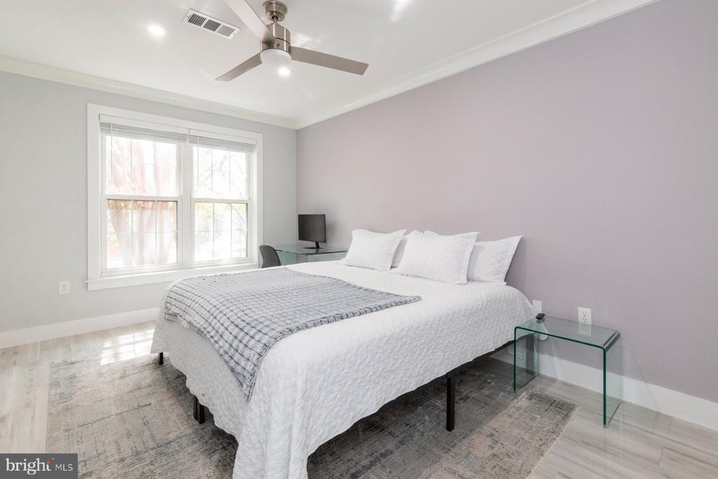 255 S PICKETT STREET S 101