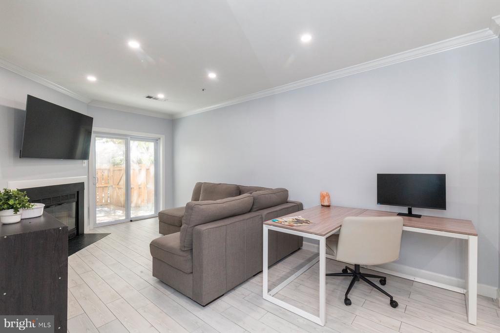 255 S PICKETT STREET 102