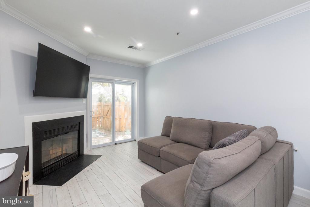 255 S PICKETT STREET 102