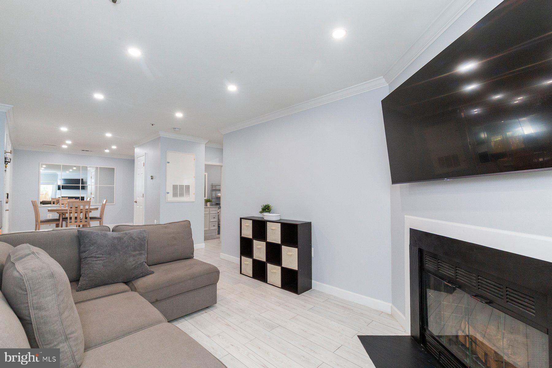 255 S PICKETT STREET 102
