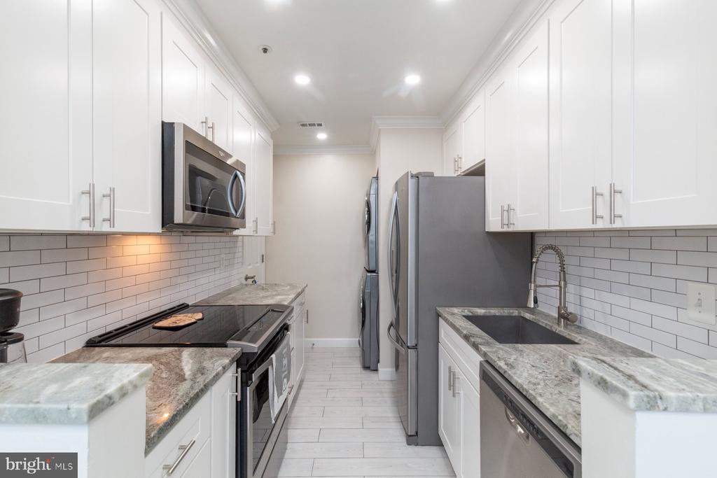 255 S PICKETT STREET 102