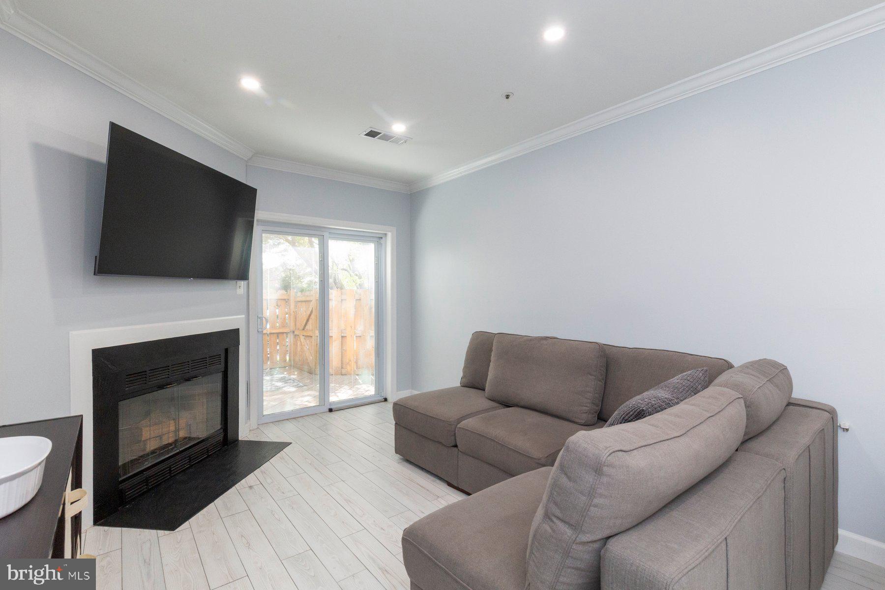 255 S PICKETT STREET 102