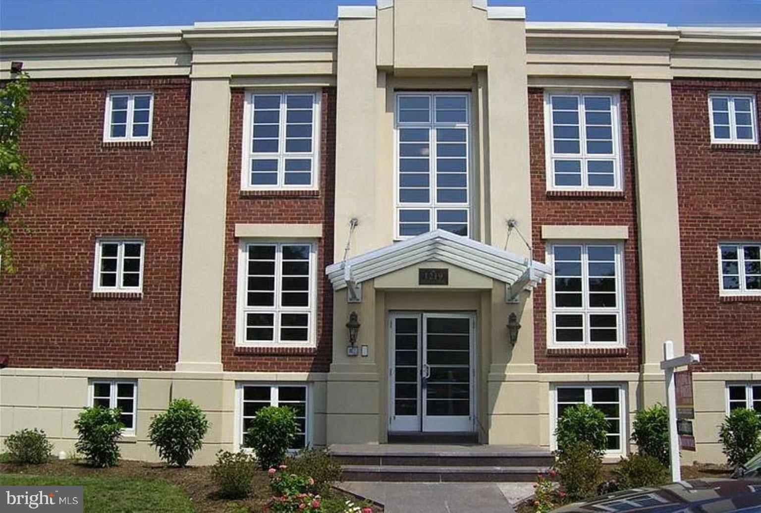 1219 ORONOCO STREET 303