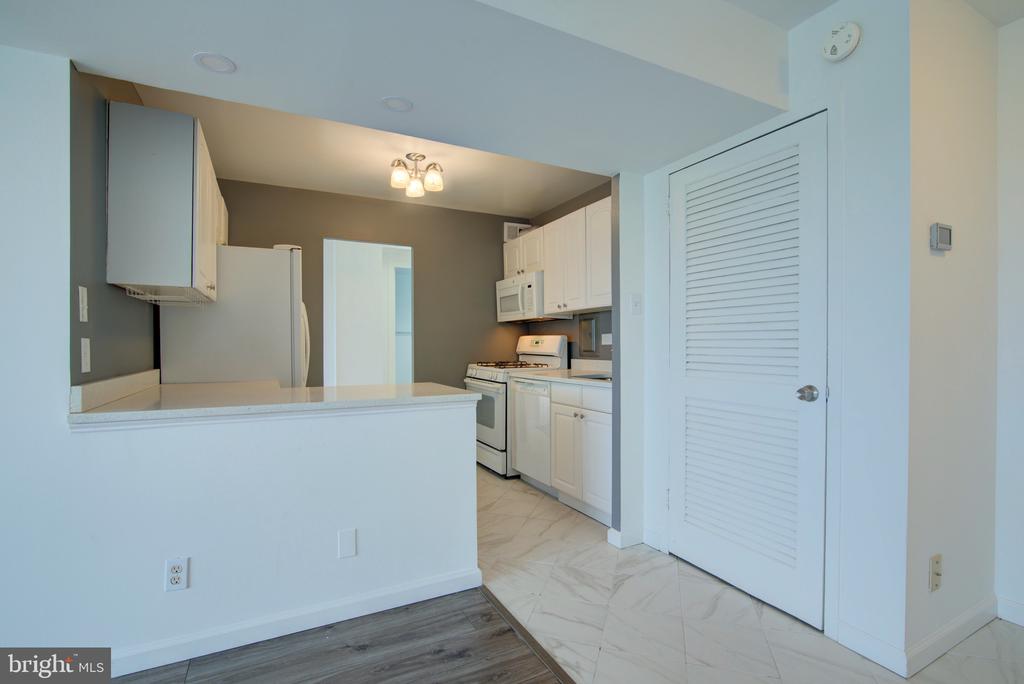 5340 HOLMES RUN PARKWAY 1102
