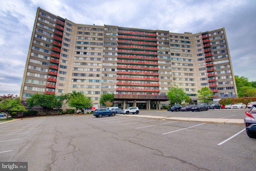 5340 HOLMES RUN PARKWAY 1102