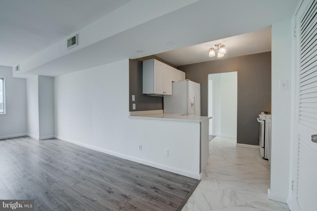 5340 HOLMES RUN PARKWAY 1102