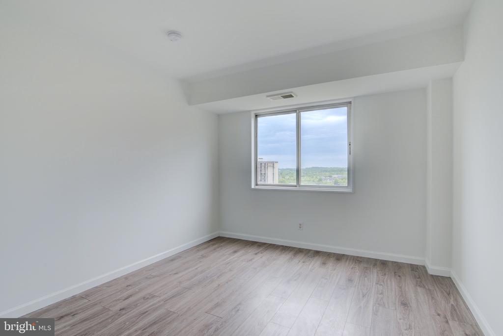 5340 HOLMES RUN PARKWAY 1102