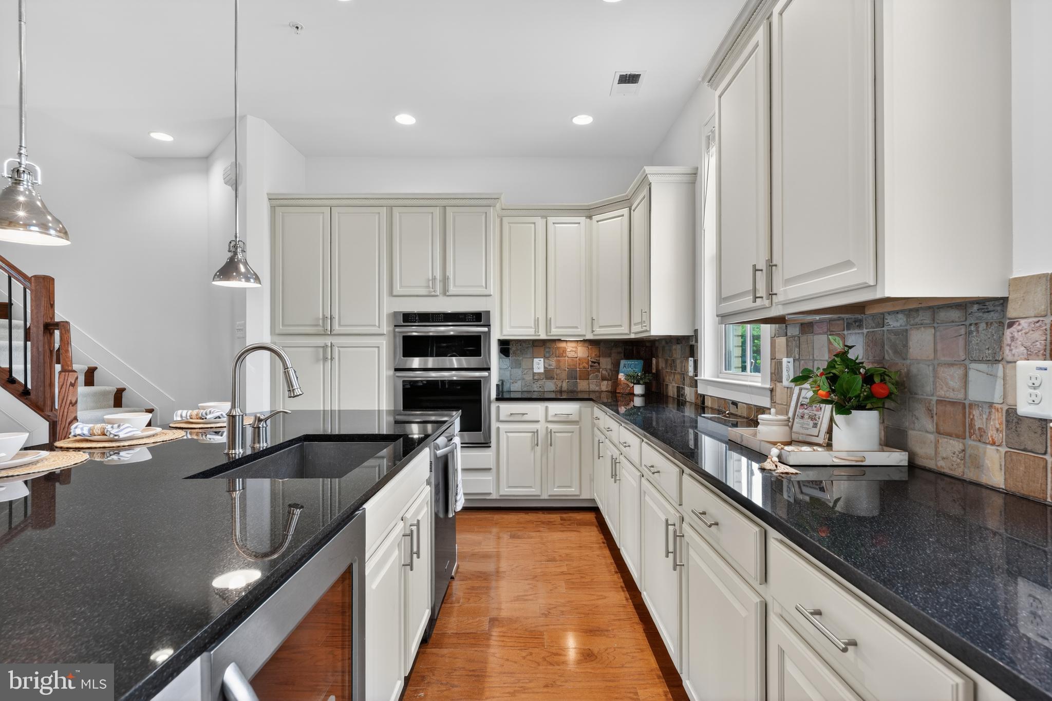 2413 CONOY STREET