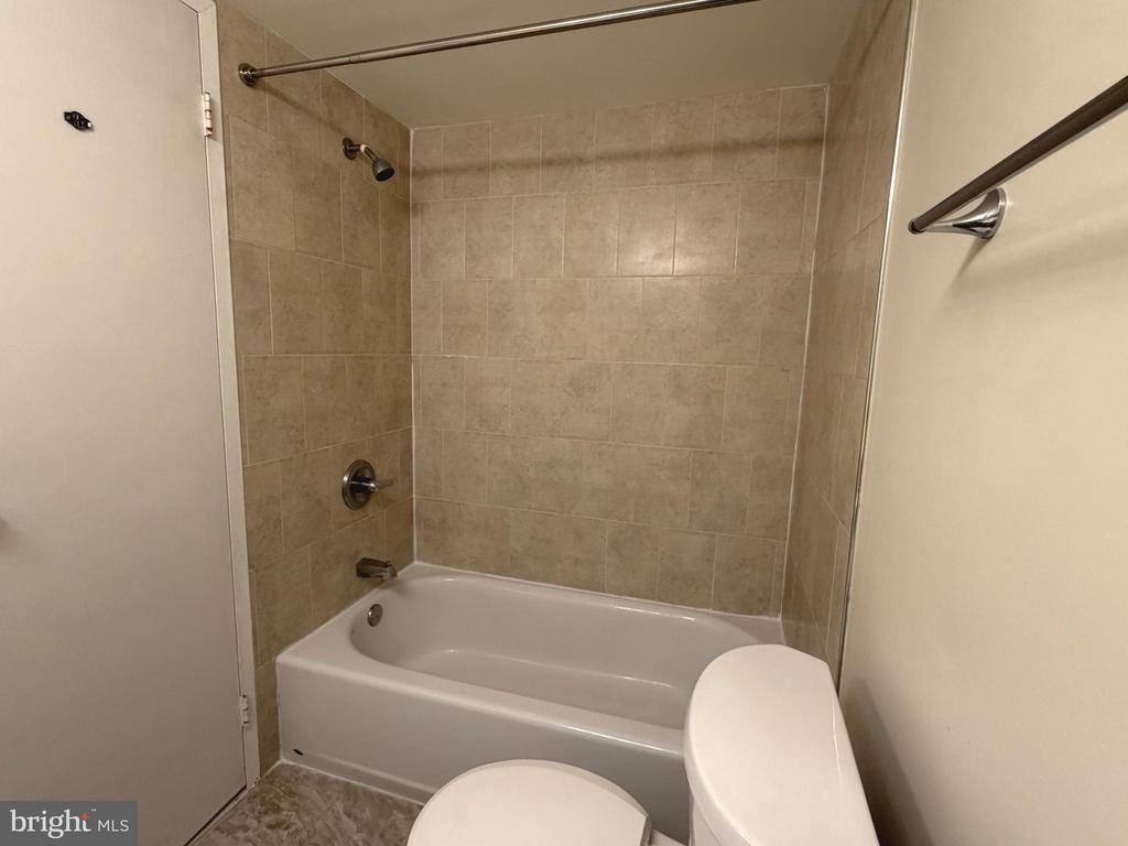 250 S REYNOLDS STREET 805