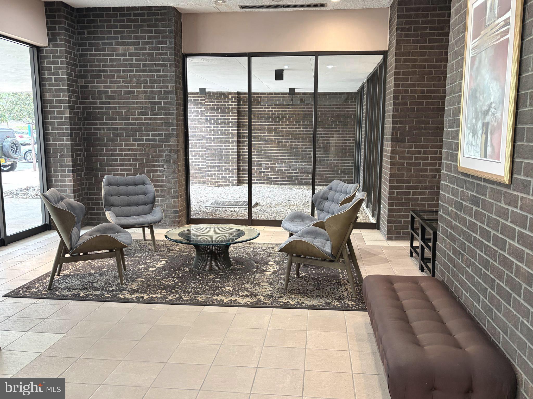 250 S REYNOLDS STREET 805