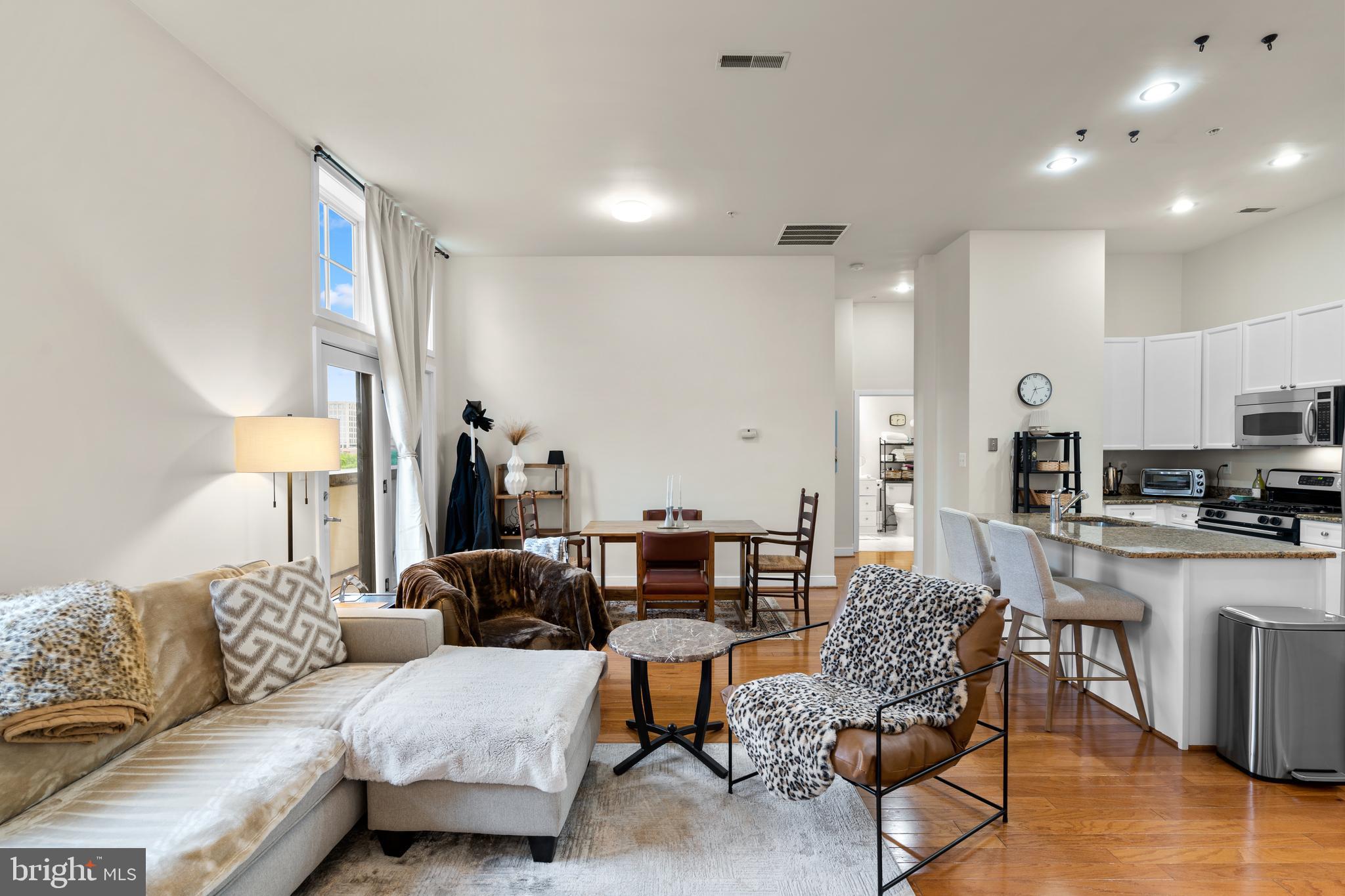 181 E REED AVENUE 412