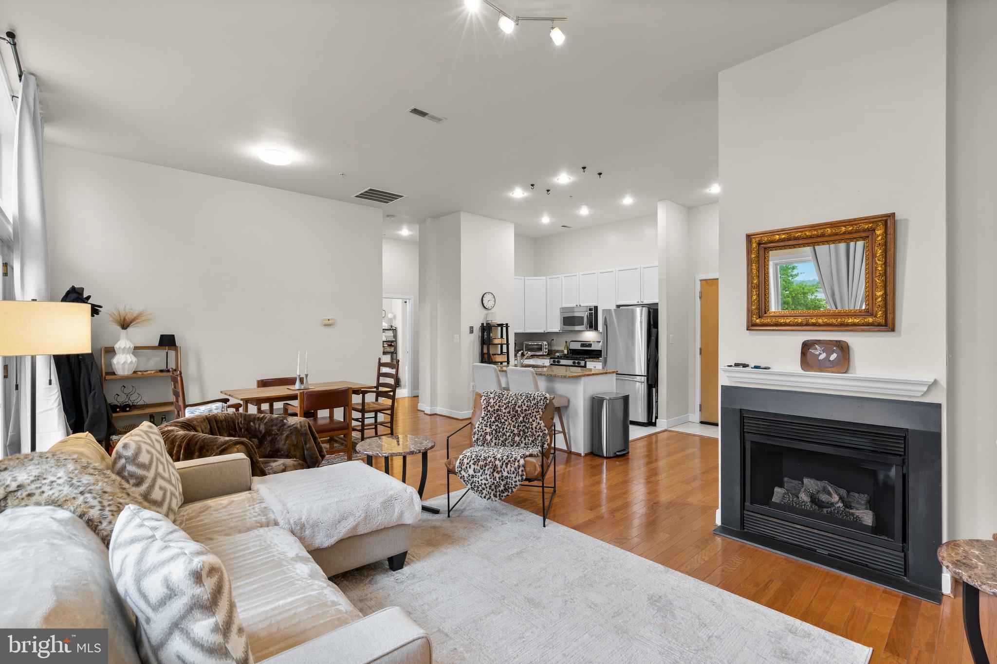 181 E REED AVENUE 412