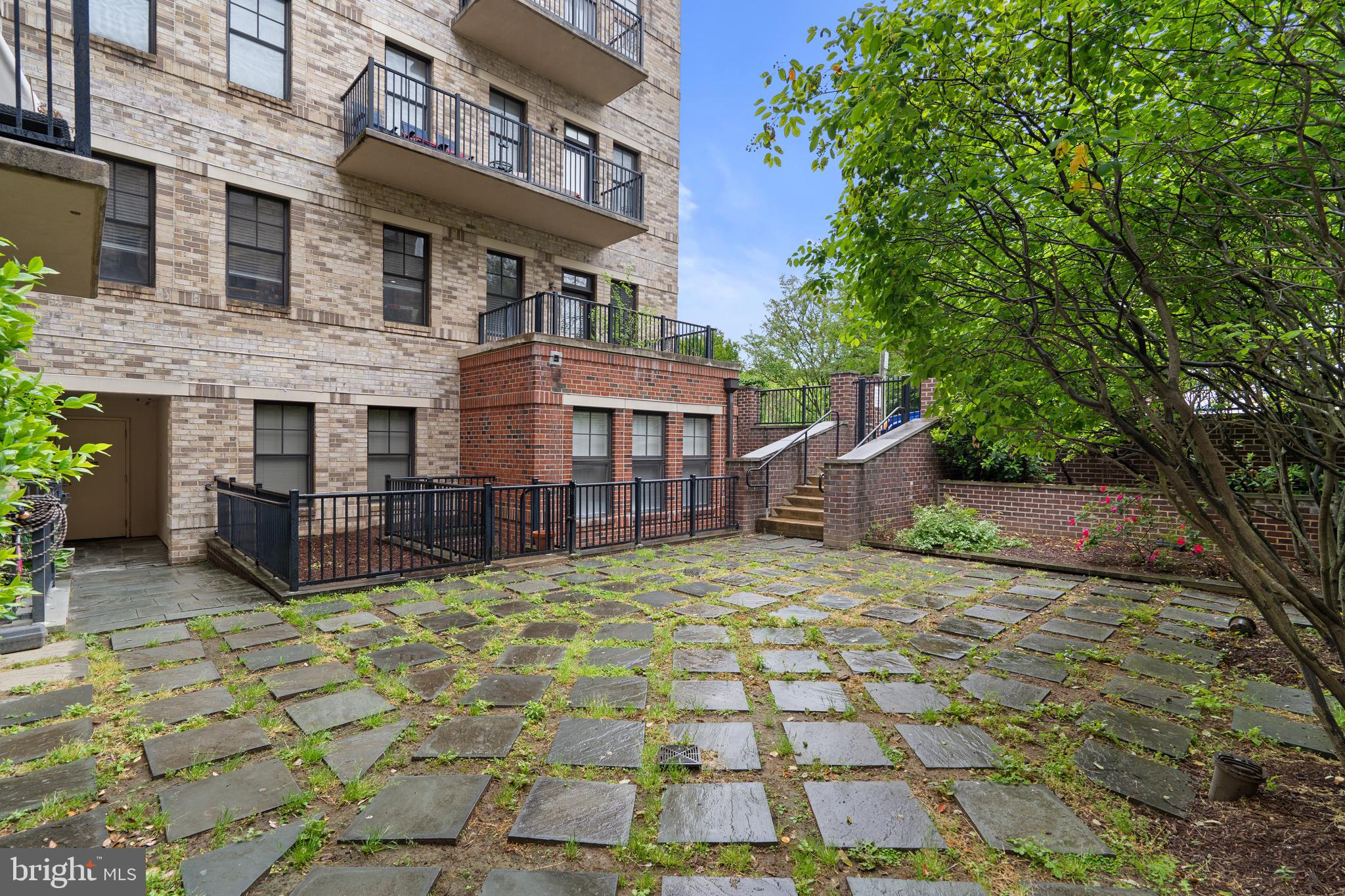181 E REED AVENUE 412