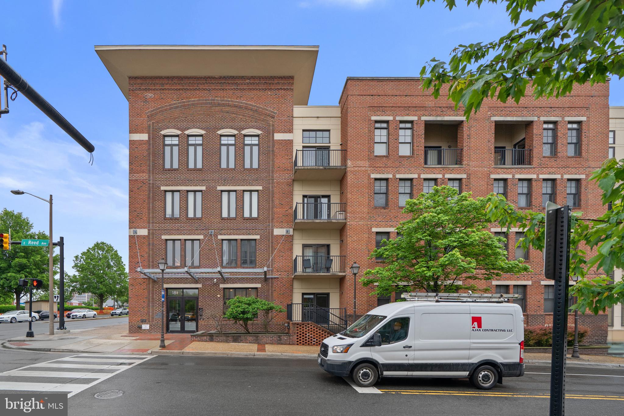 181 E REED AVENUE 412