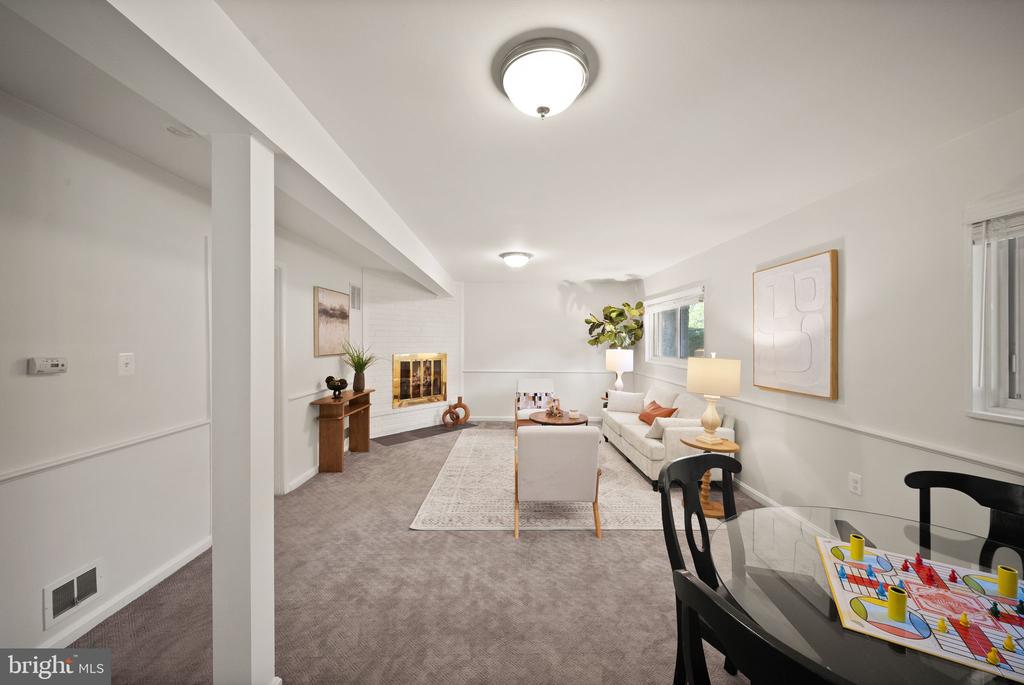 703 N MANSFIELD STREET