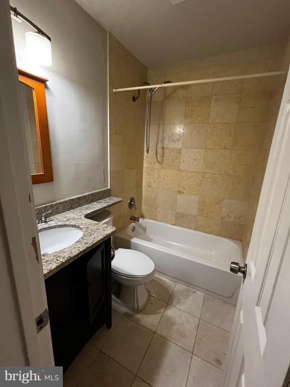 401 COMMONWEALTH AVENUE 12A
