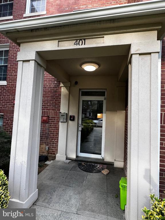401 COMMONWEALTH AVENUE 12A