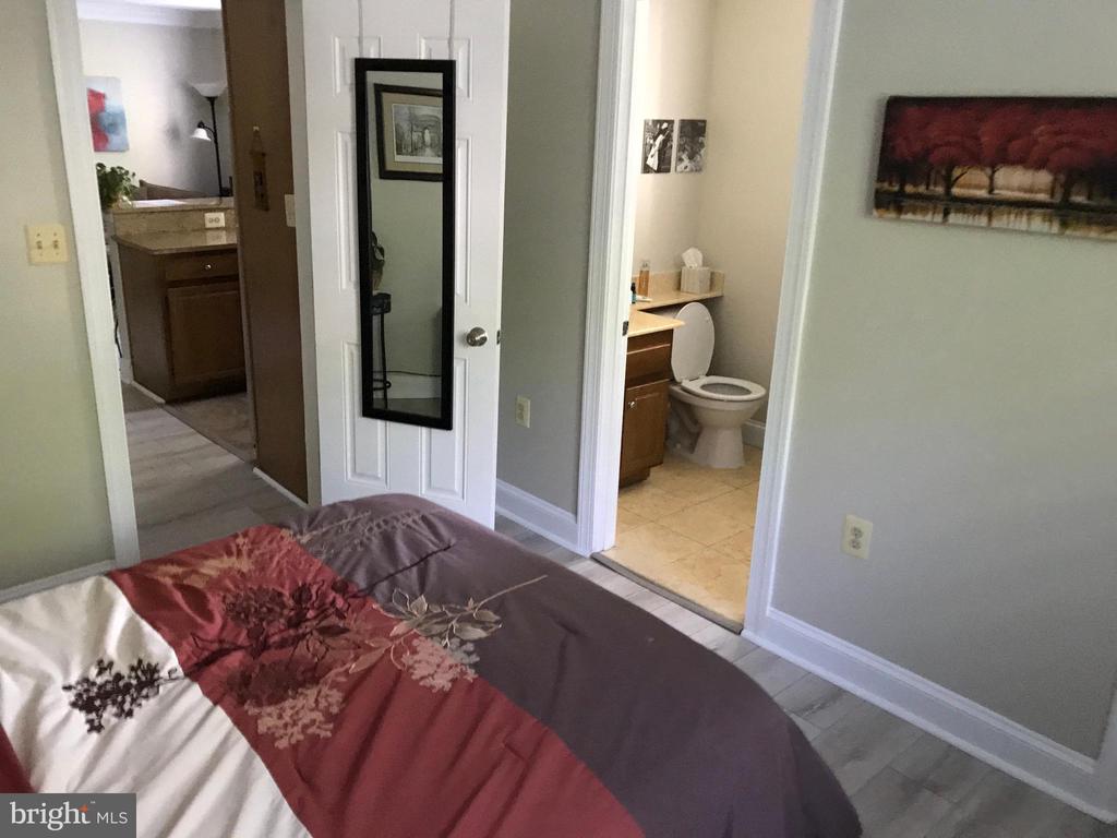 1219 ORONOCO STREET 102
