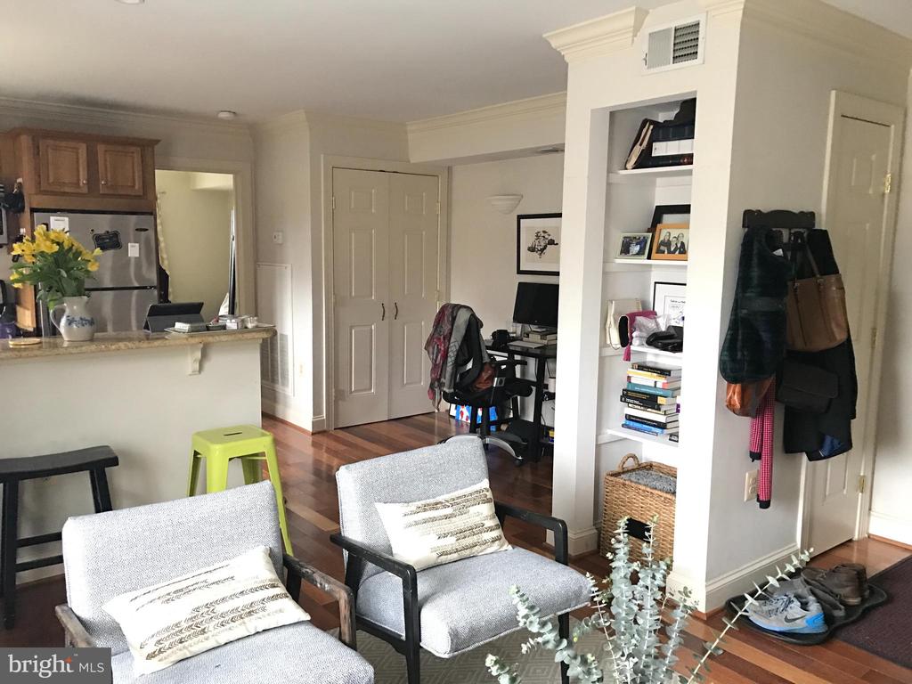 1219 ORONOCO STREET Unit: 203