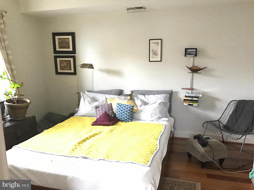 1219 ORONOCO STREET Unit: 203
