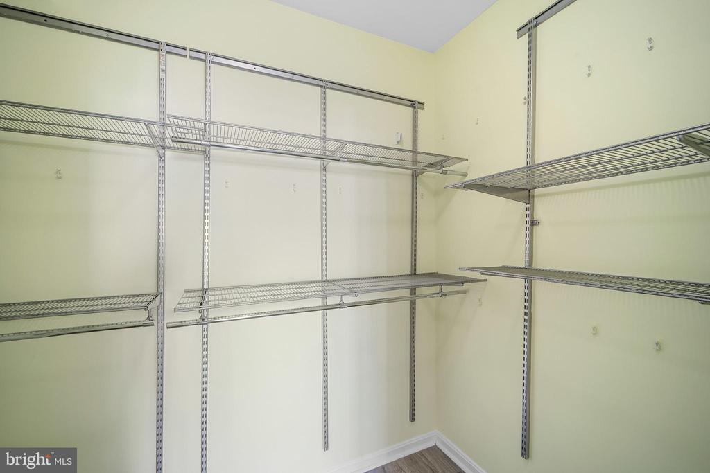 4860 EISENHOWER AVENUE Unit: 391