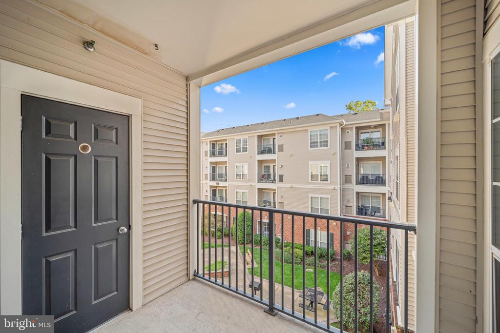 4860 EISENHOWER AVENUE Unit: 391
