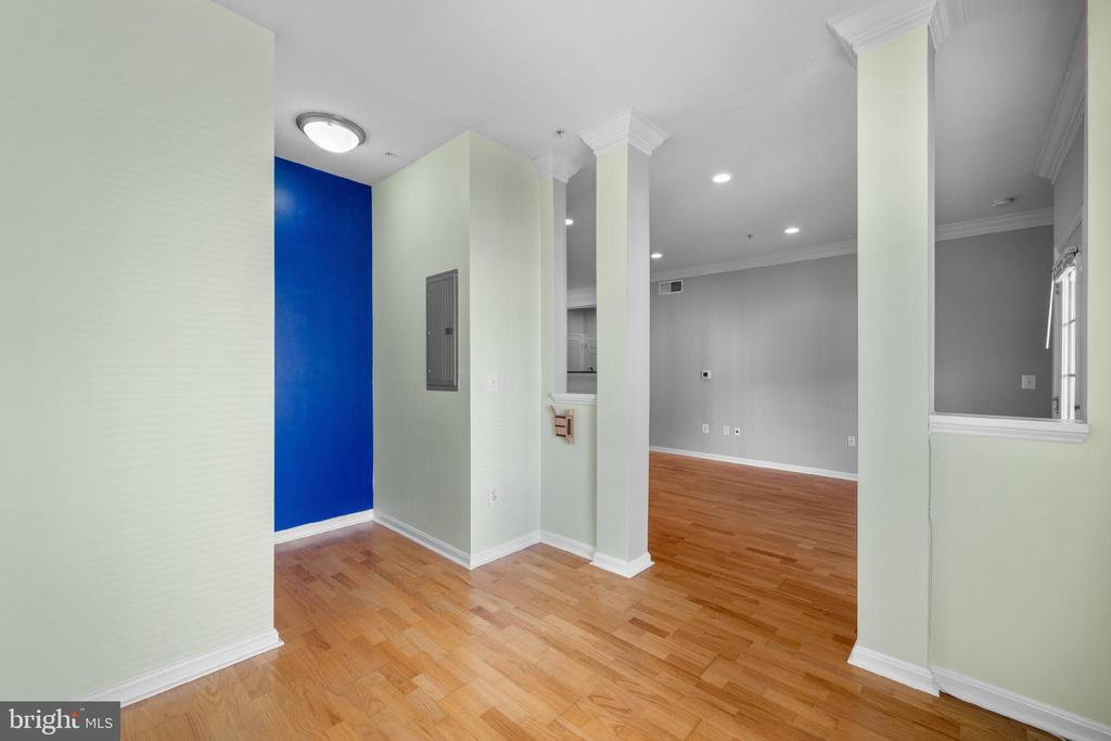 4860 EISENHOWER AVENUE Unit: 391