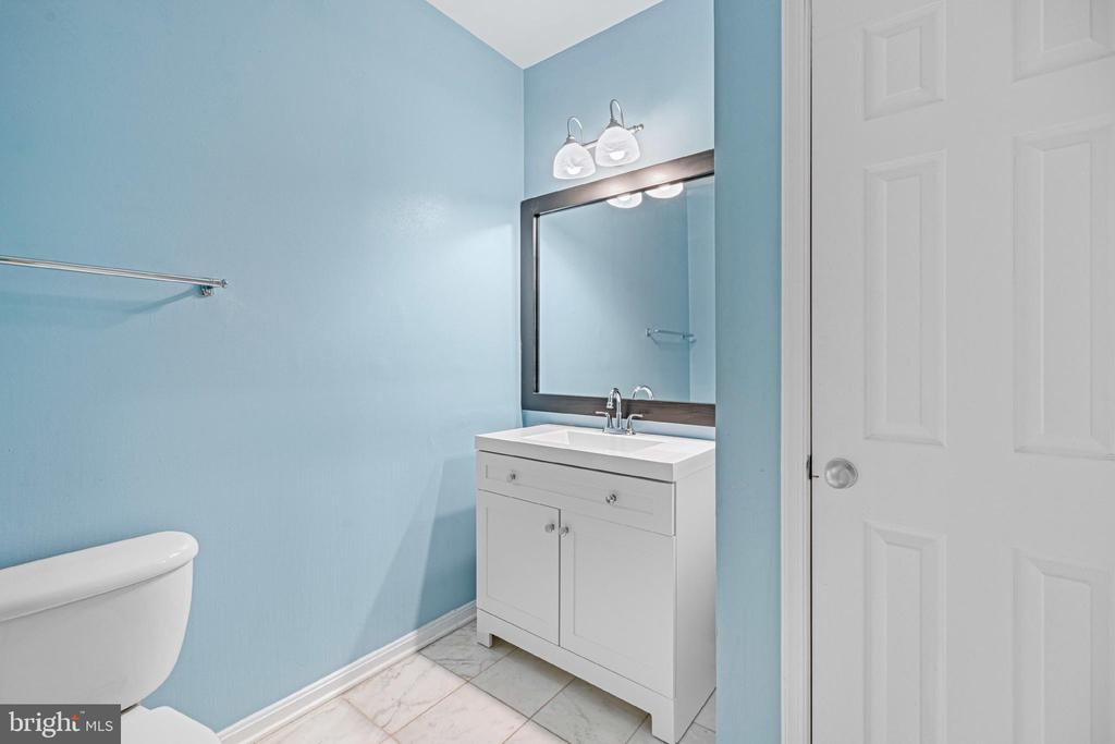 4860 EISENHOWER AVENUE Unit: 391