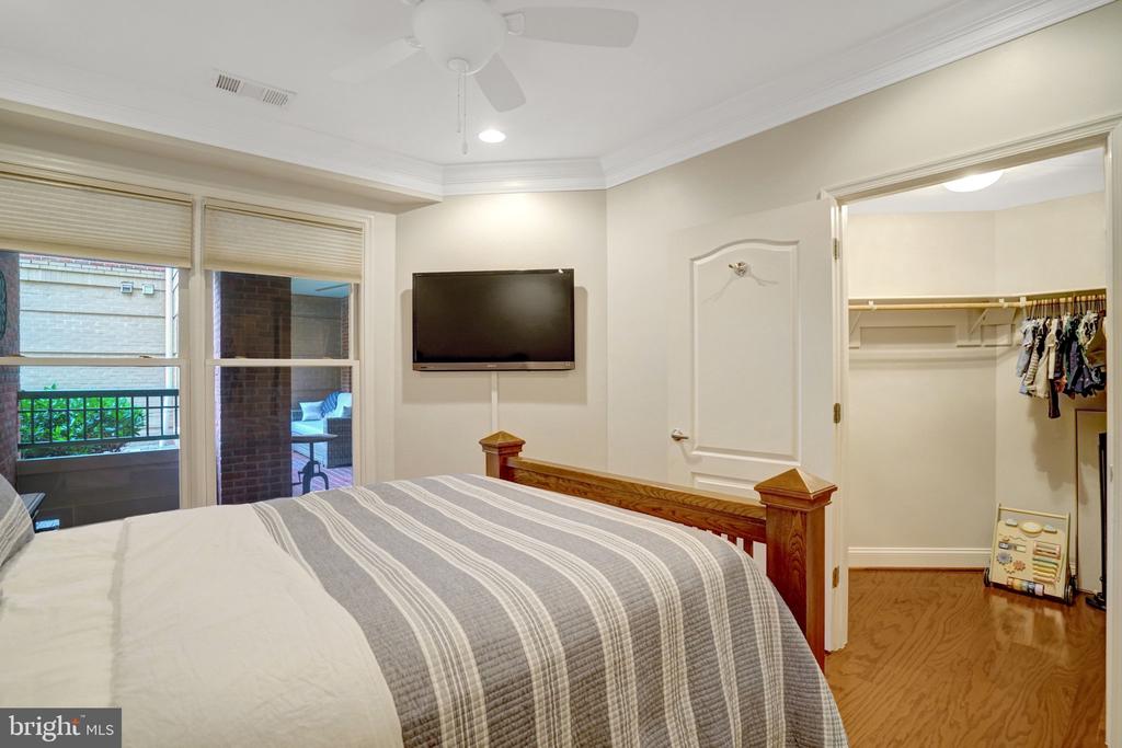1115 CAMERON STREET Unit: 117