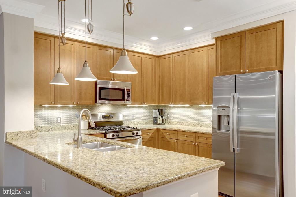 1115 CAMERON STREET Unit: 117