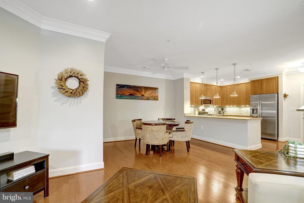 1115 CAMERON STREET Unit: 117