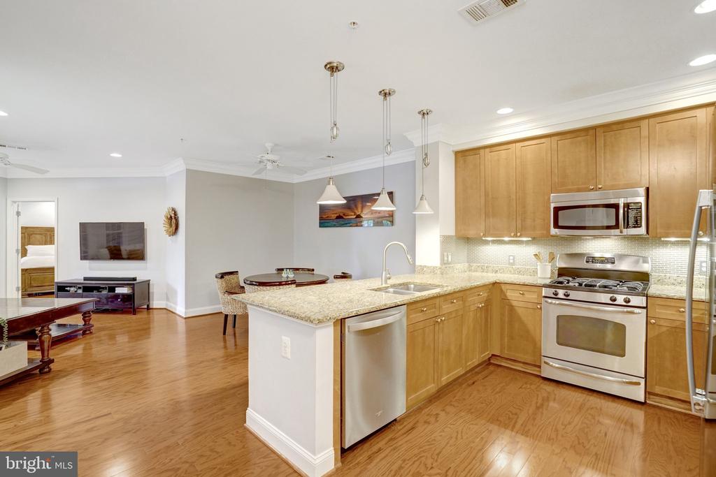 1115 CAMERON STREET Unit: 117