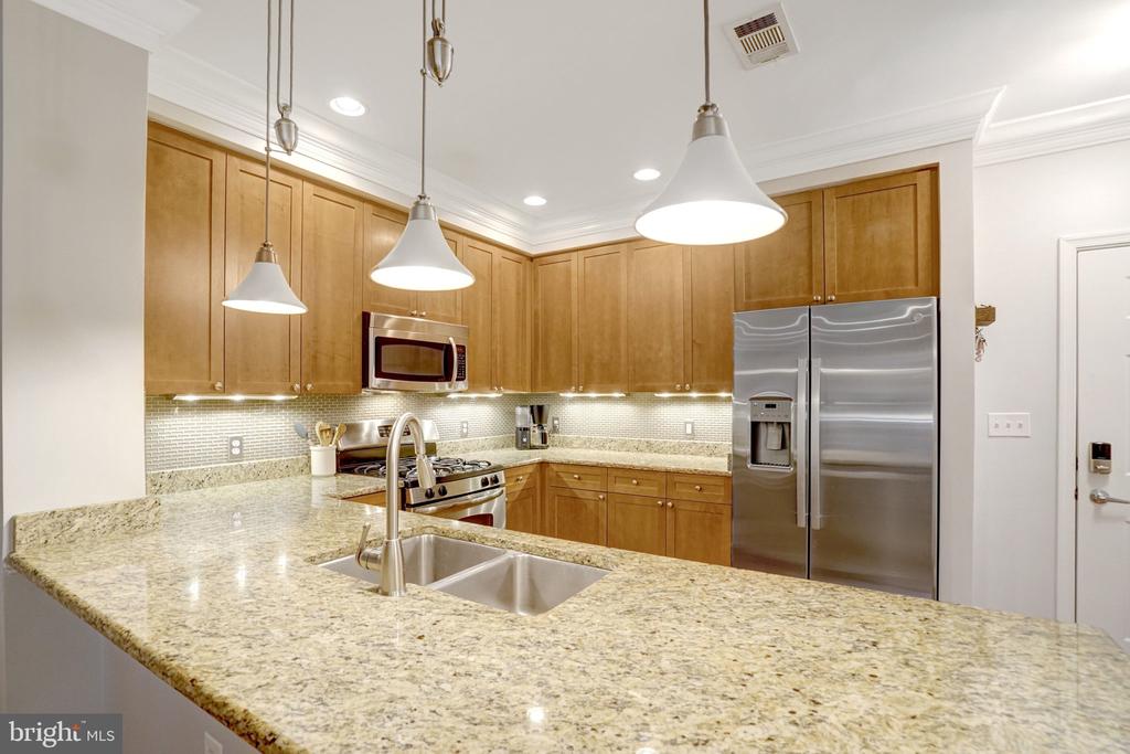 1115 CAMERON STREET Unit: 117