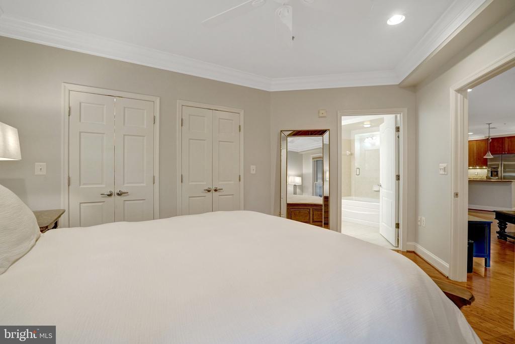 1115 CAMERON STREET Unit: 117