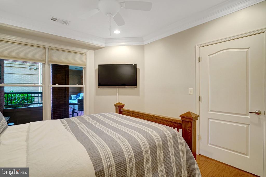 1115 CAMERON STREET Unit: 117