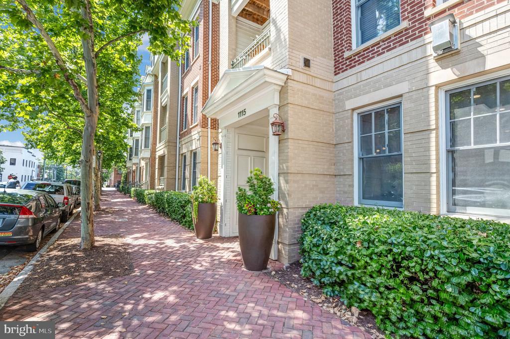 1115 CAMERON STREET Unit: 117