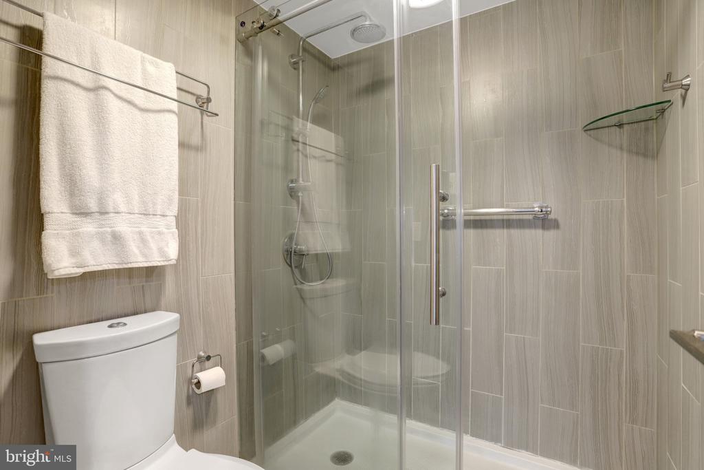 309 YOAKUM PARKWAY Unit: 616