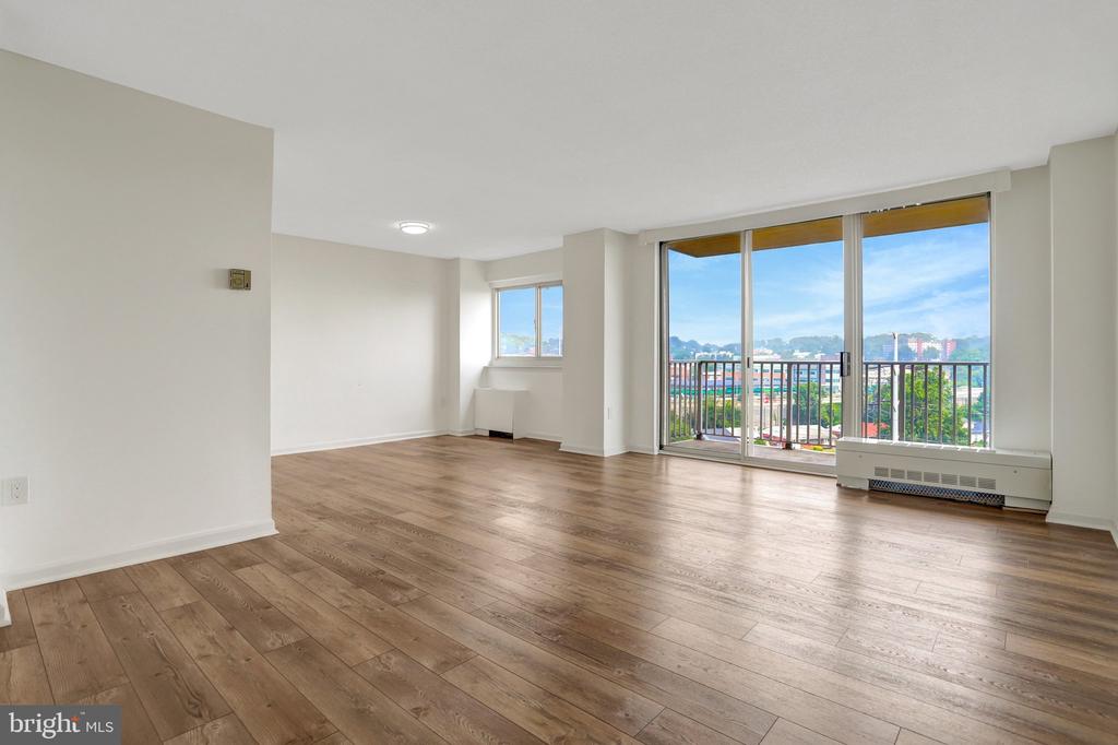 1225 MARTHA CUSTIS DRIVE Unit: 811