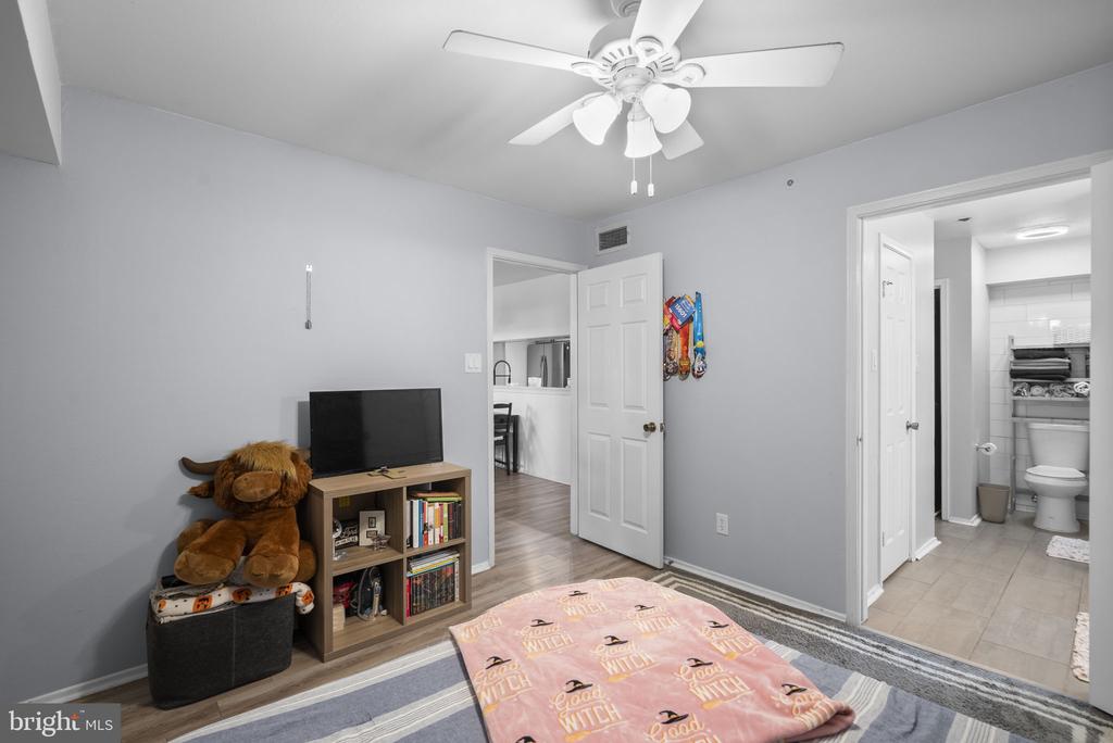 3311 WYNDHAM CIRCLE Unit: 1192