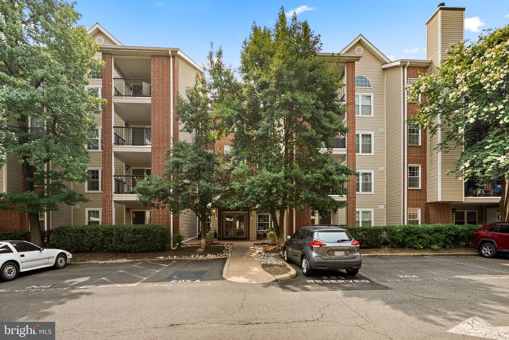 3311 WYNDHAM CIRCLE Unit: 1192
