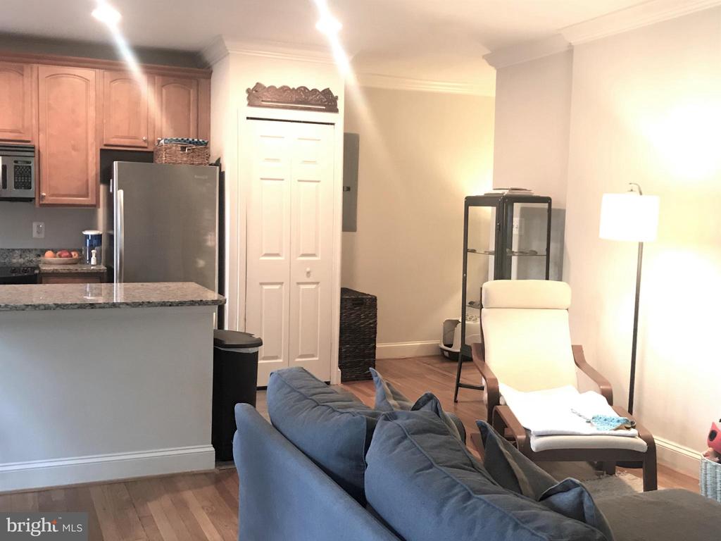 401 COMMONWEALTH AVENUE Unit: 31A